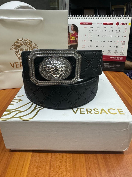 Slim Fit Belt – Designed for a Sleek Finish