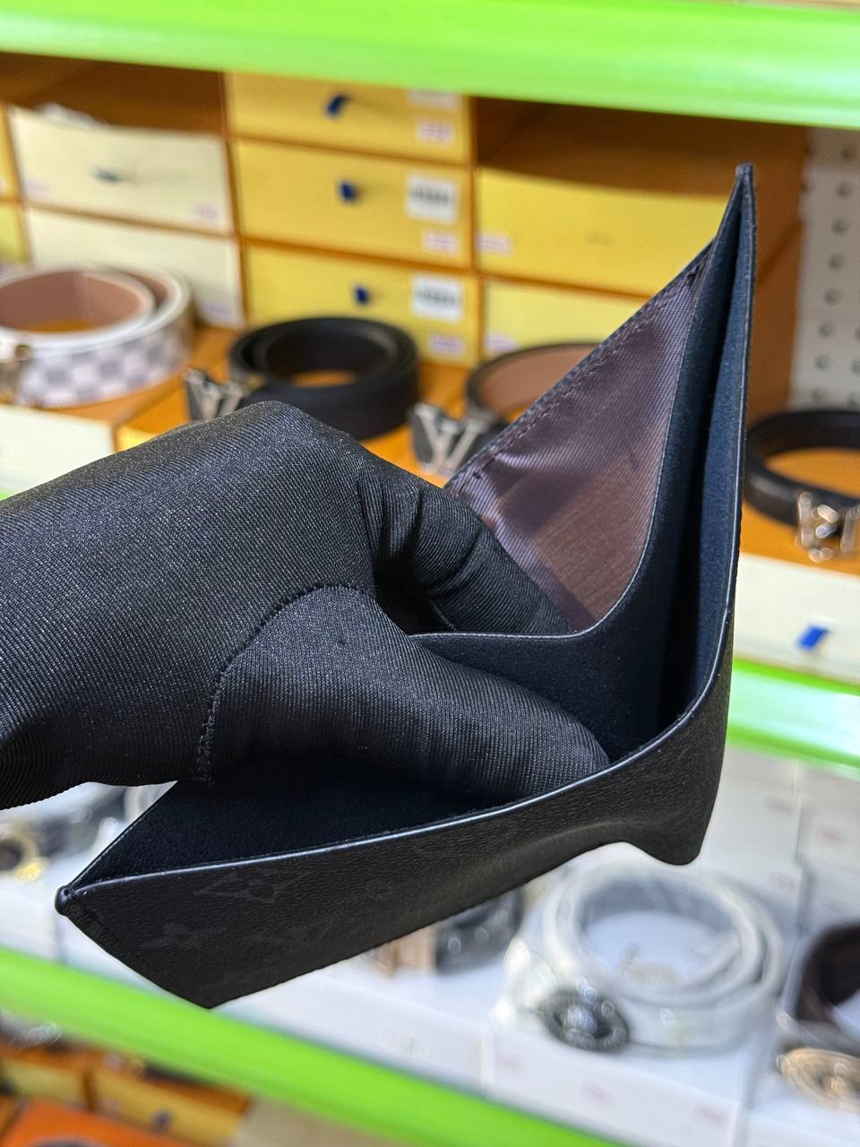 Slim Waist Belt – Graceful, Chic, Confident