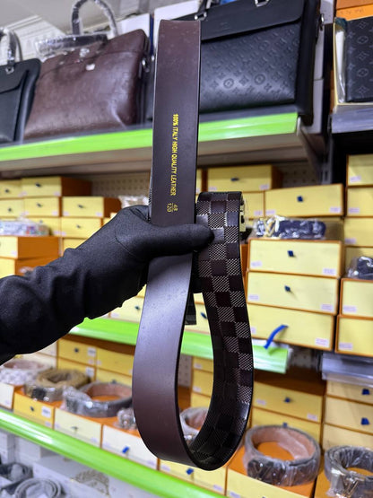 Jet Black Executive Belt – Power in Every Detail