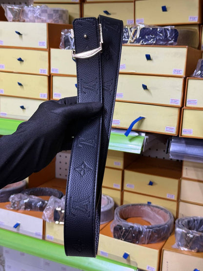 Signature Buckle Belt – Bold Look, Smarter You