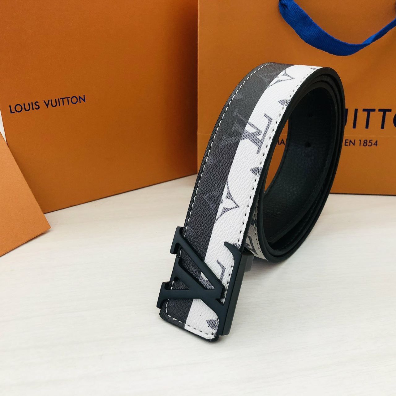 High Waist Fashion Belt – Define Your Curves Beautifully