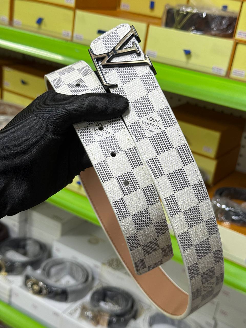 Stay in trend, stay in style