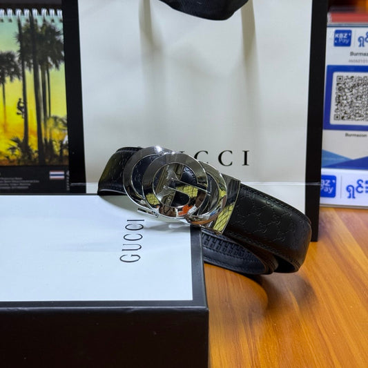 Pearl Accent Belt – Perfect for Dresses & Events