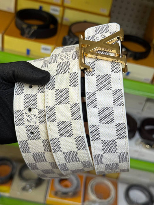 Glossy Patent Belt – Shine Your Own Way