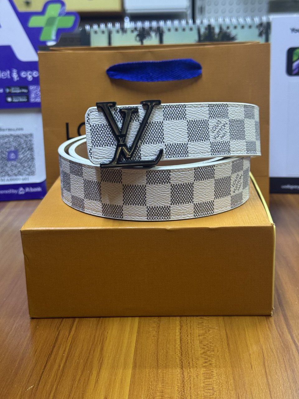 Stay in trend, stay in style