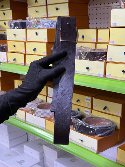 Executive Brown Belt – Elegance for Every Meeting