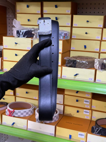 Metallic Silver Belt – Shine Brighter Than Ever