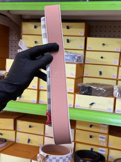 Adjustable Belt – Built for Comfort & Style