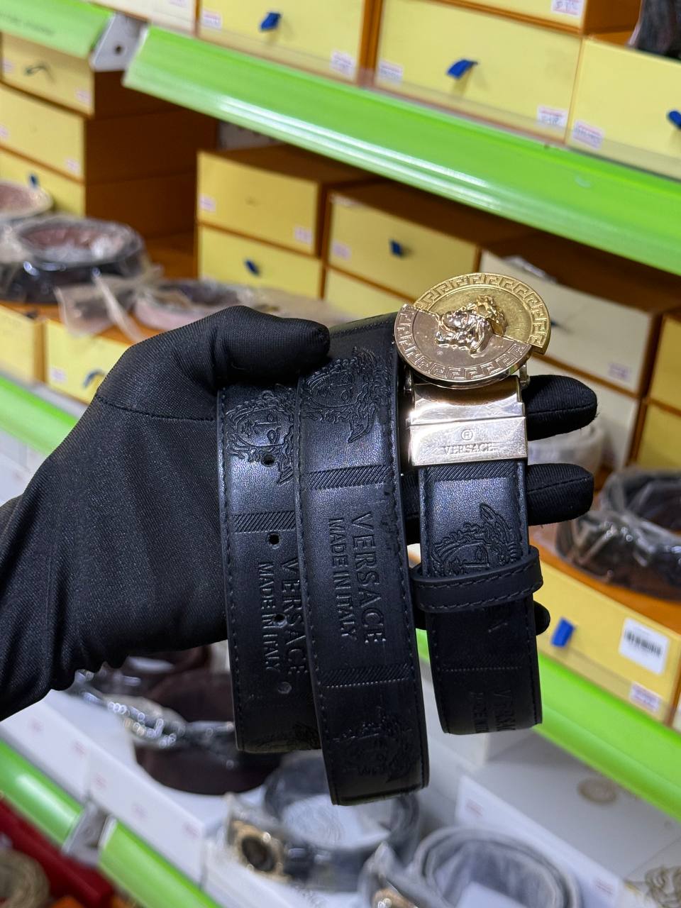 Minimalist Smooth Leather Belt – Simple. Clean. Stylish.