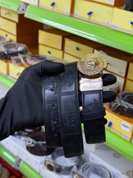 Minimalist Smooth Leather Belt – Simple. Clean. Stylish.