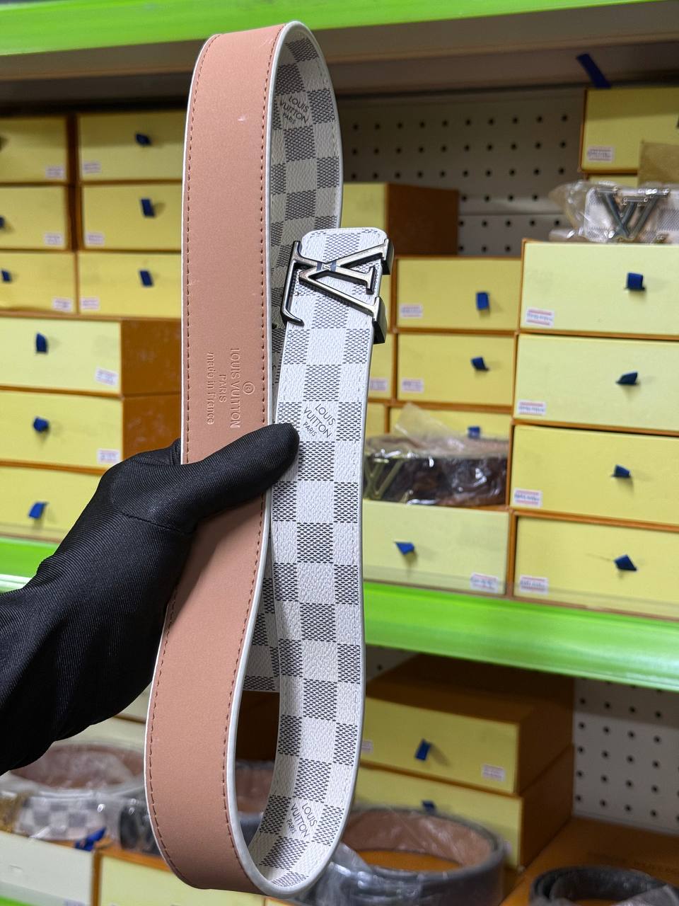 Stay in trend, stay in style