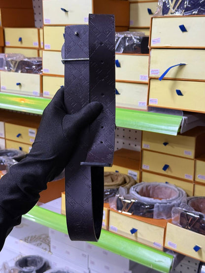 Silver Line Belt – Subtle Sophistication Defined