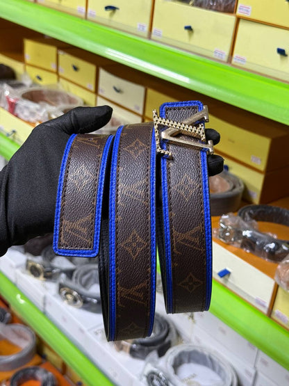 Sporty Buckle Belt – Comfort on the Move