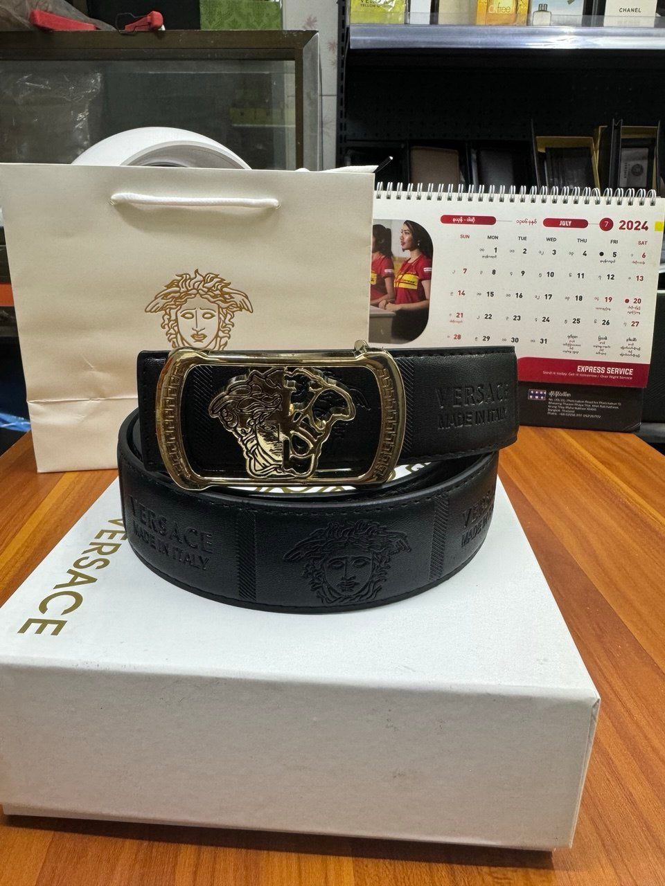 Reversible Two-Tone Belt – One Belt, Two Looks